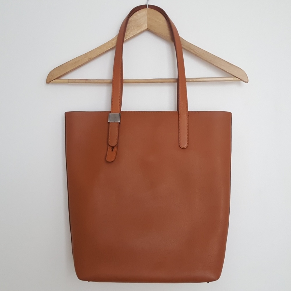 Everlane Petra Magazine Tote in Cognac